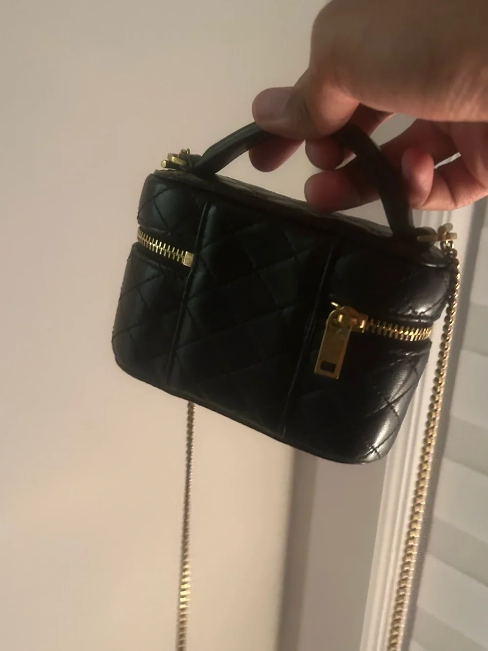 N/A sleek black